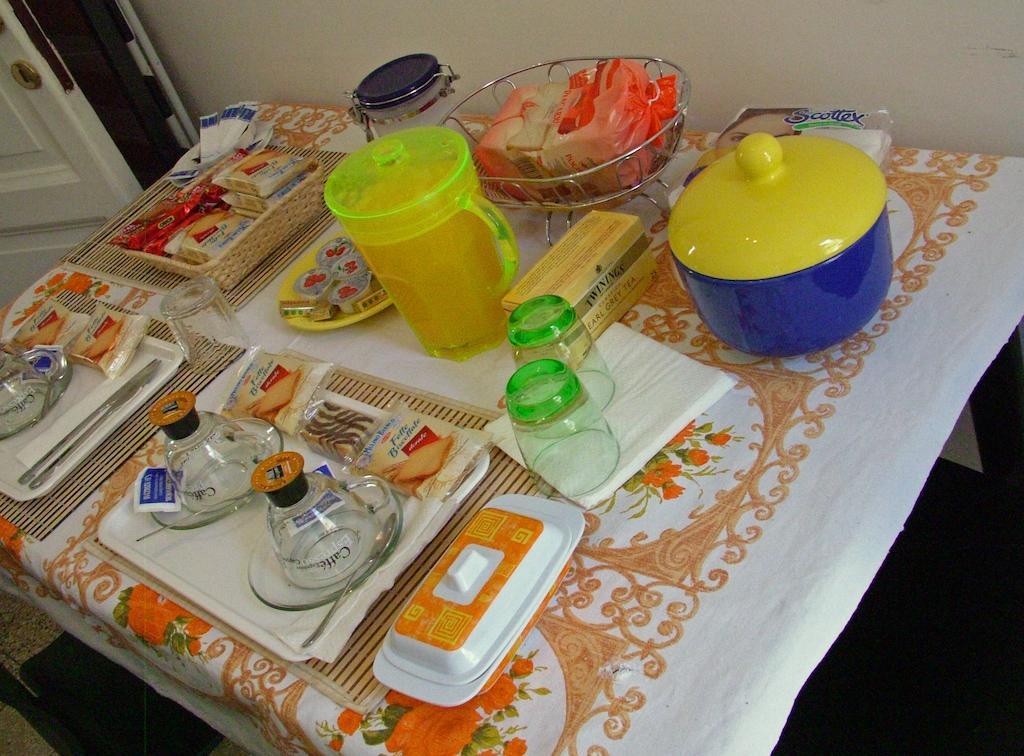 Galilei Guest House Рим Екстериор снимка