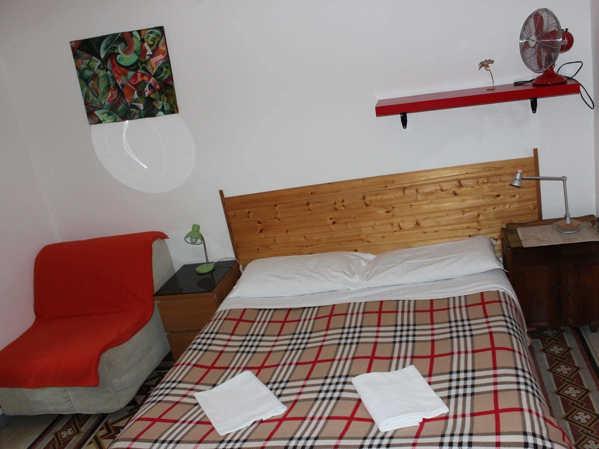 Galilei Guest House Рим Екстериор снимка
